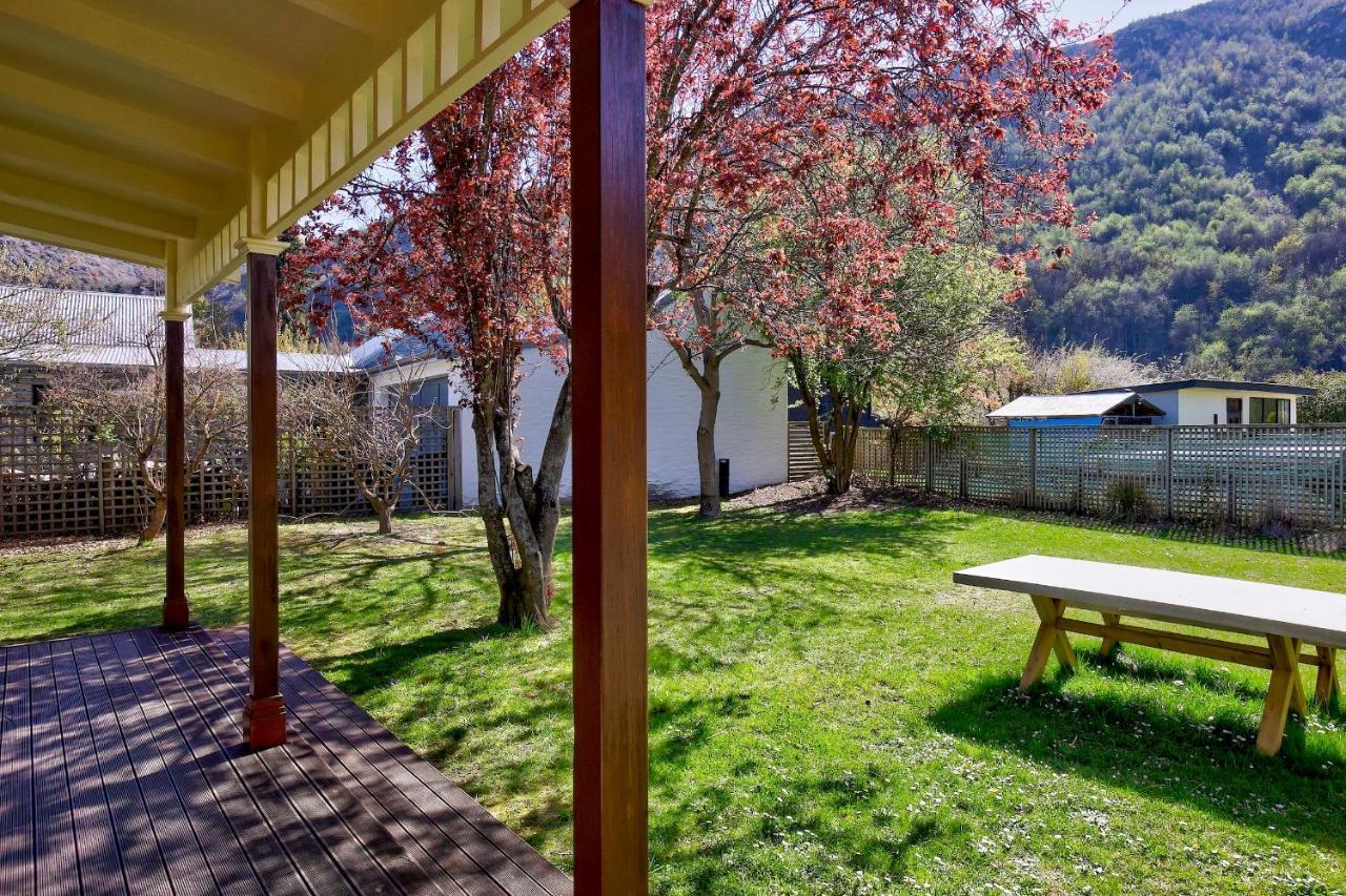 Aberdeen Cottage - Nestled In The Heart Of Arrowtown - New! Exterior photo