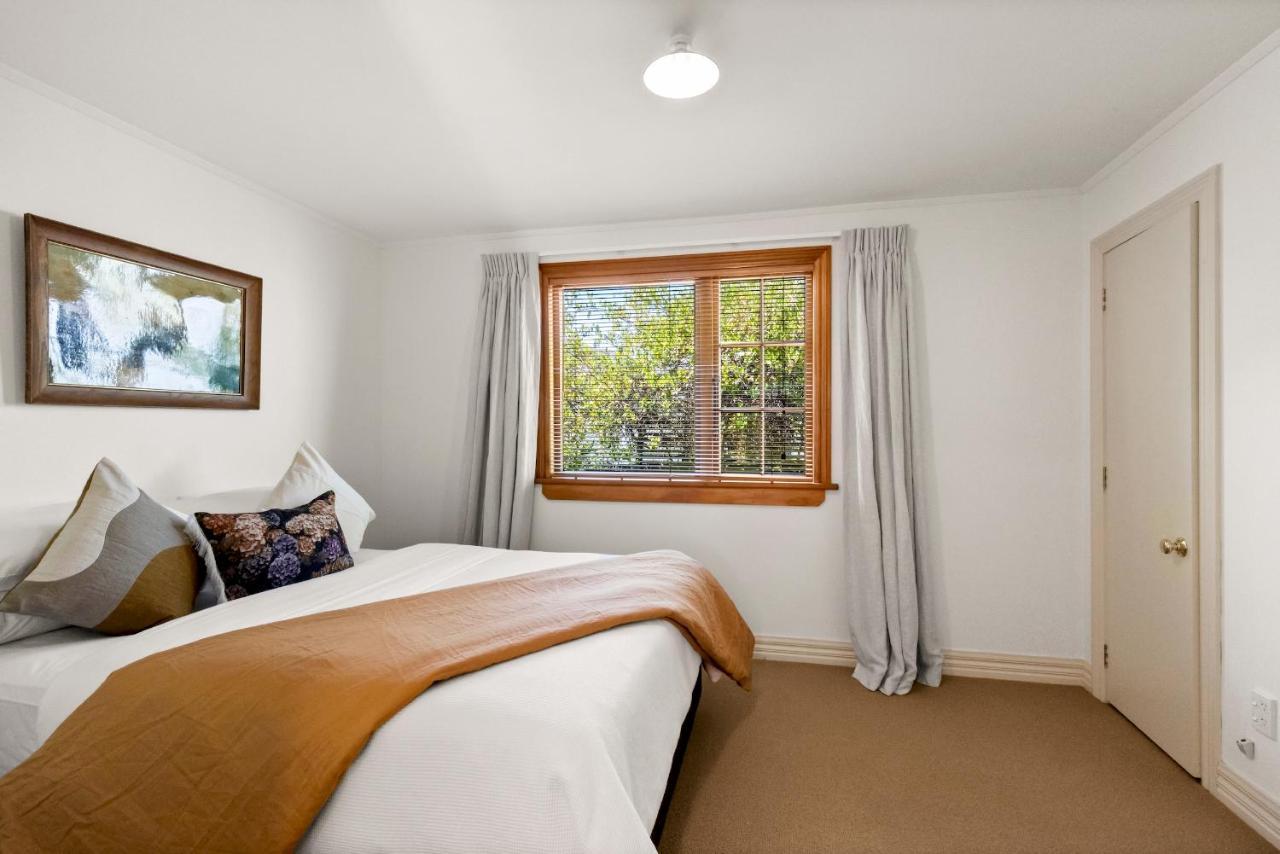 Aberdeen Cottage - Nestled In The Heart Of Arrowtown - New! Exterior photo