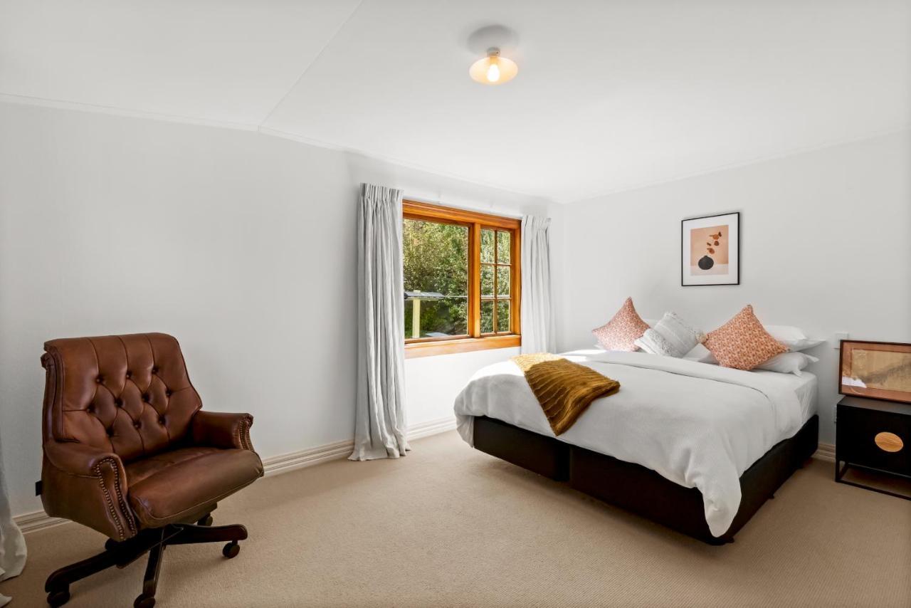 Aberdeen Cottage - Nestled In The Heart Of Arrowtown - New! Exterior photo